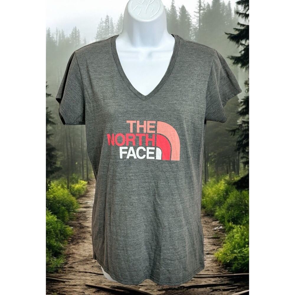 The North Face Gray V-Neck Tee Sz Medium Slim Fit Short Sleeve Top Outdoors